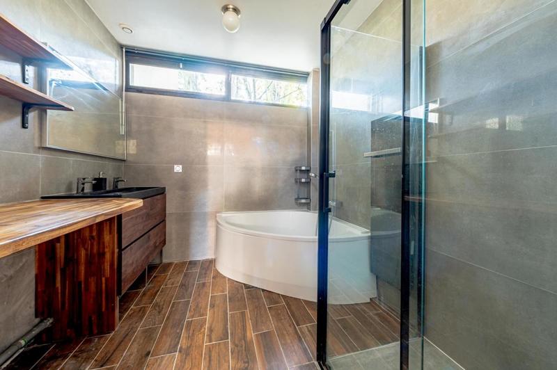 Loft - 107 m² - 5 pièces