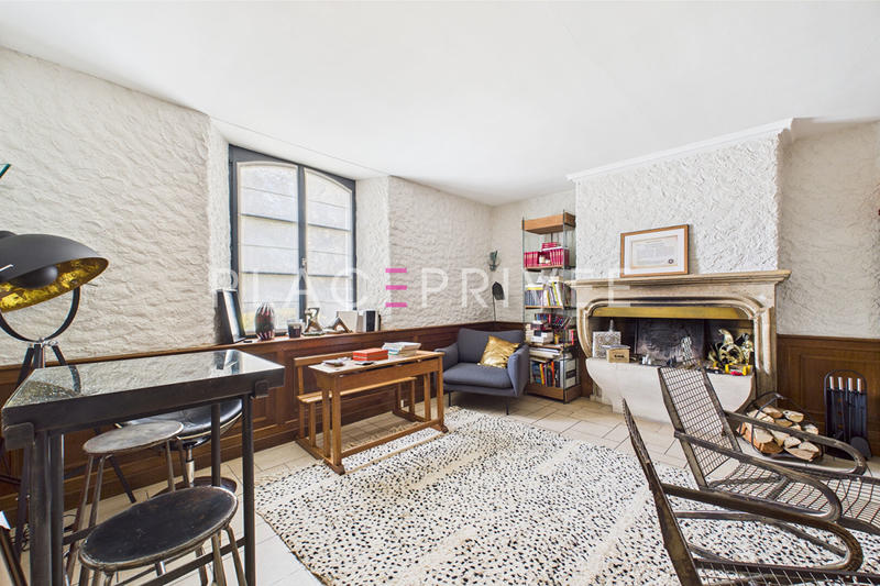 Maison - 540 m² - 13 pièces