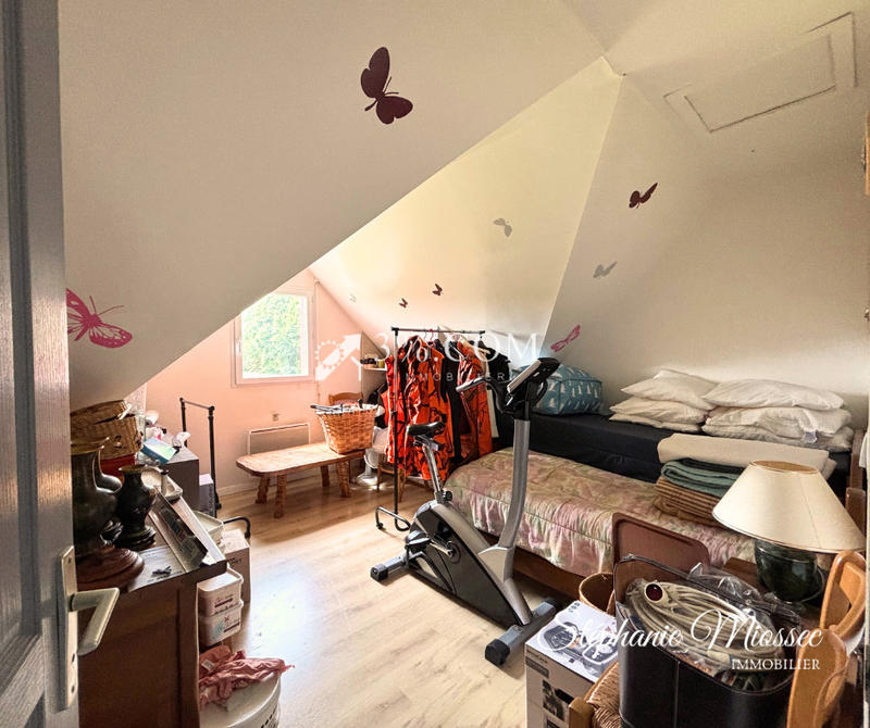 Maison traditionnelle - 132 m² - 6 pièces