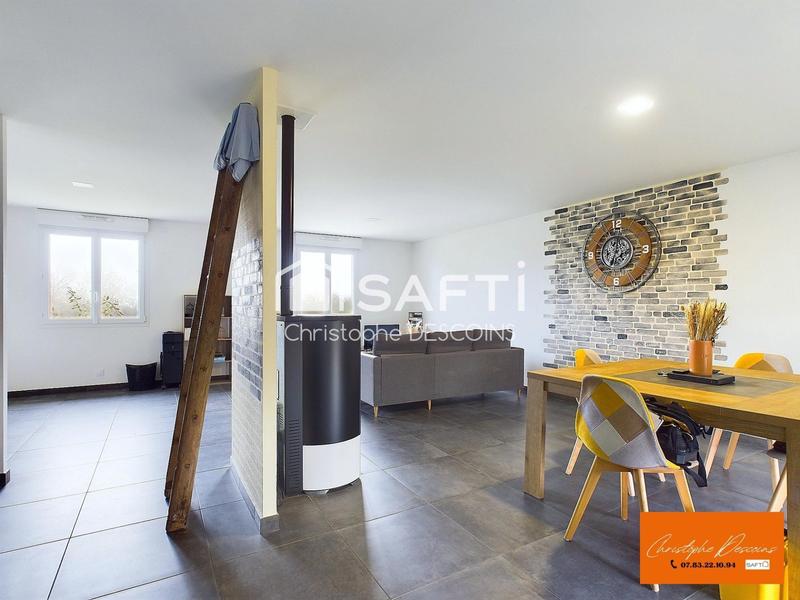 Maison - 97 m² - 5 pièces
