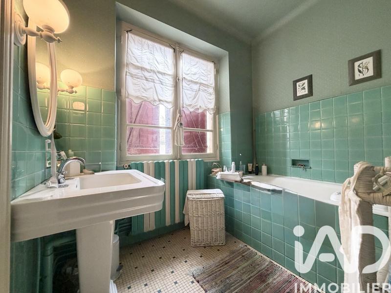 Maison - 271 m² - 6 pièces