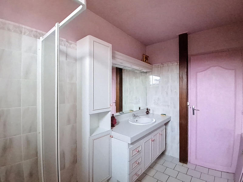 Maison - 104 m² - 7 pièces