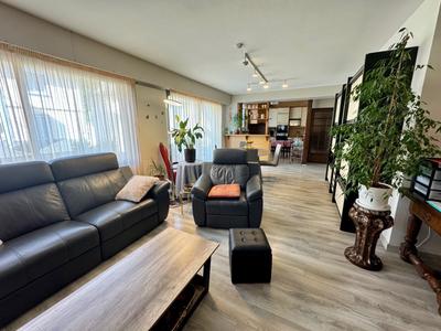 Propriété - 370 m² - 15 pièces