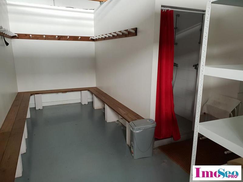 Local commercial - 230 m²