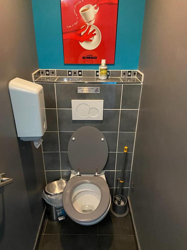 Local commercial - 121 m²