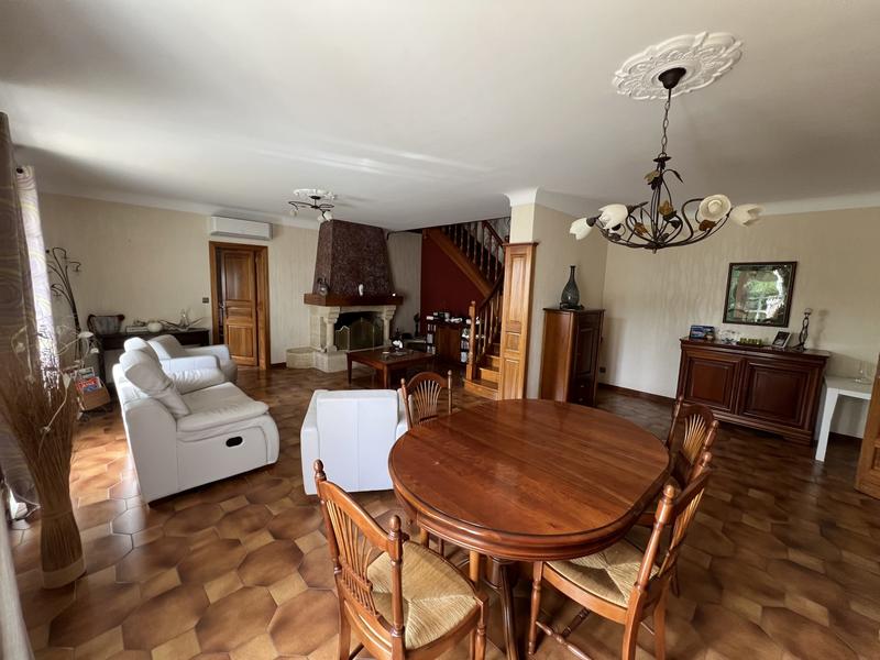 Villa - 157 m² - 6 pièces