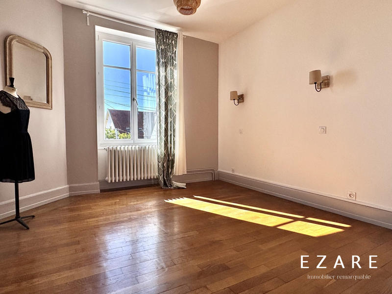 Maison - 164 m² - 7 pièces