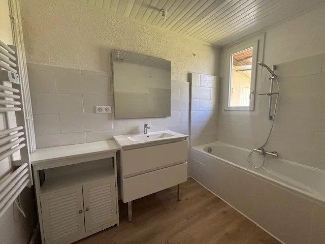 Maison - 84 m² - 4 pièces