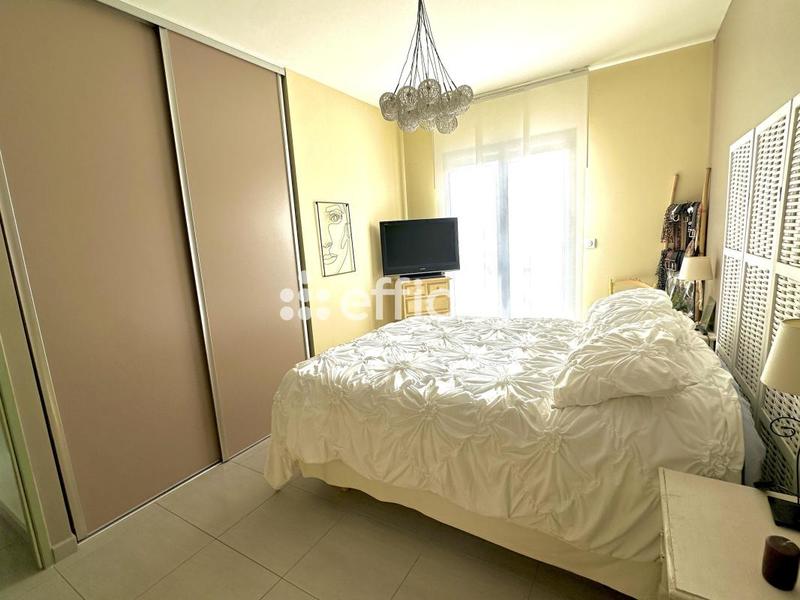 Villa - 143 m² - 8 pièces