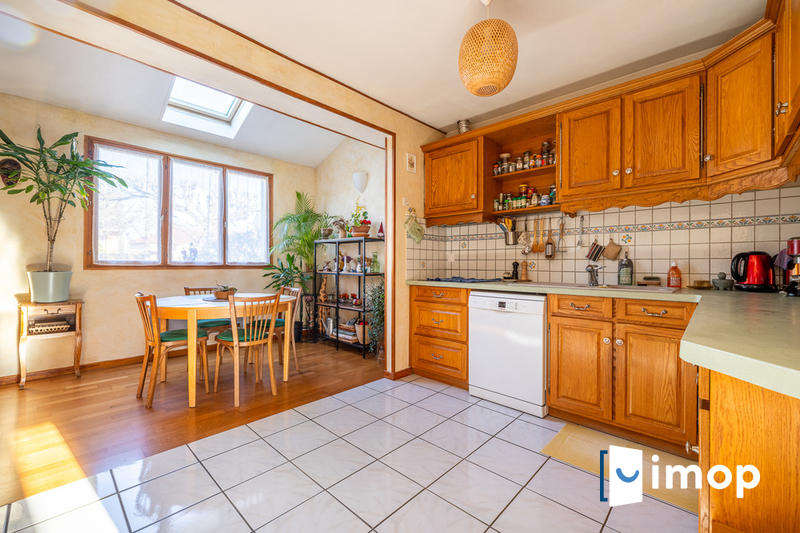 Maison - 135 m² - 6 pièces