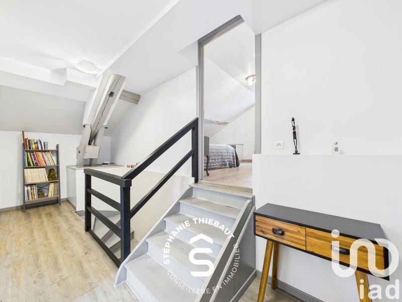 Maison - 212 m² - 8 pièces