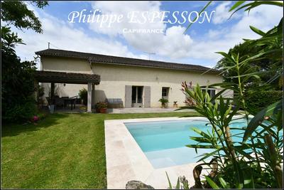 Corps de ferme - 205 m² - 8 pièces