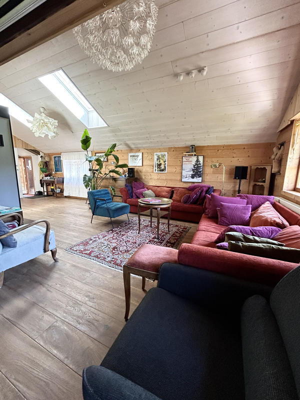 Maison - 265 m² - 12 pièces