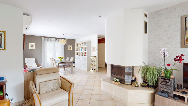 Maison - 101 m² - 4 pièces