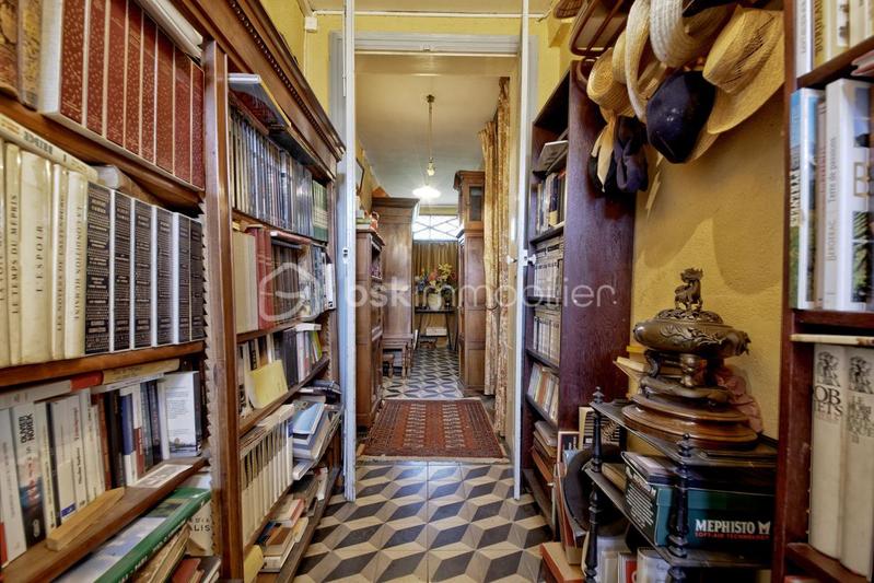 Maison en pierre - 255 m² - 8 pièces