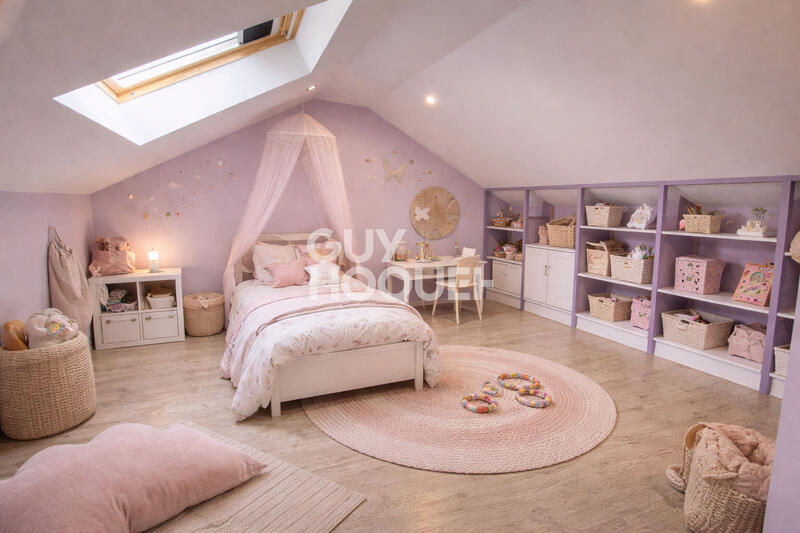 Maison - 130 m² - 8 pièces