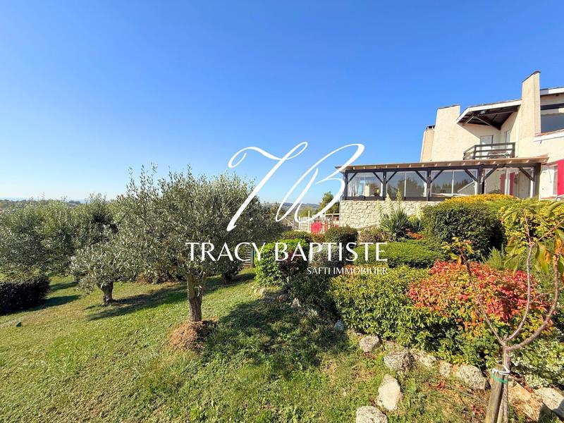 Maison - 334 m² - 9 pièces