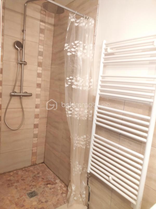 Propriété - 172 m² - 6 pièces