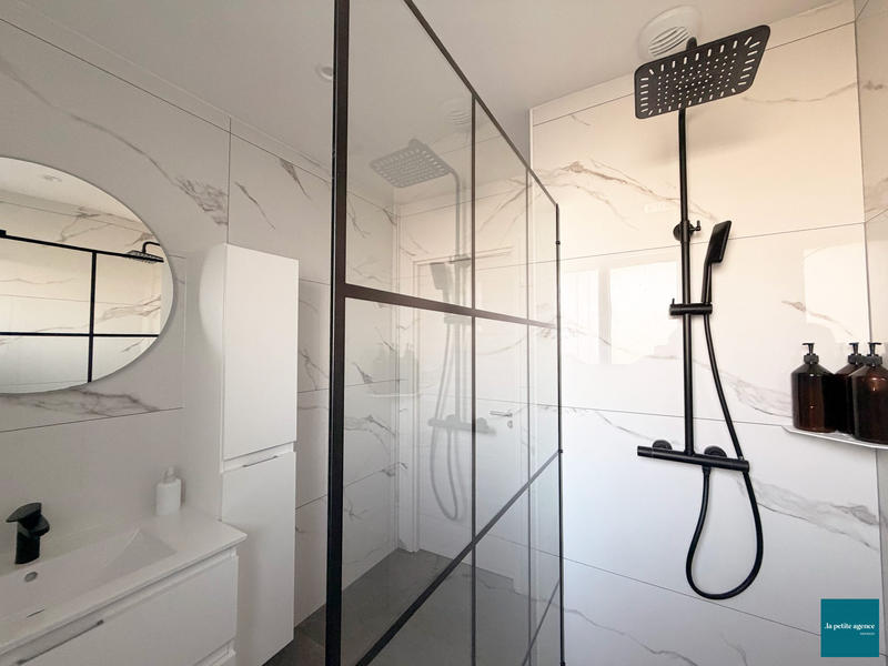 Maison traditionnelle - 130 m² - 7 pièces