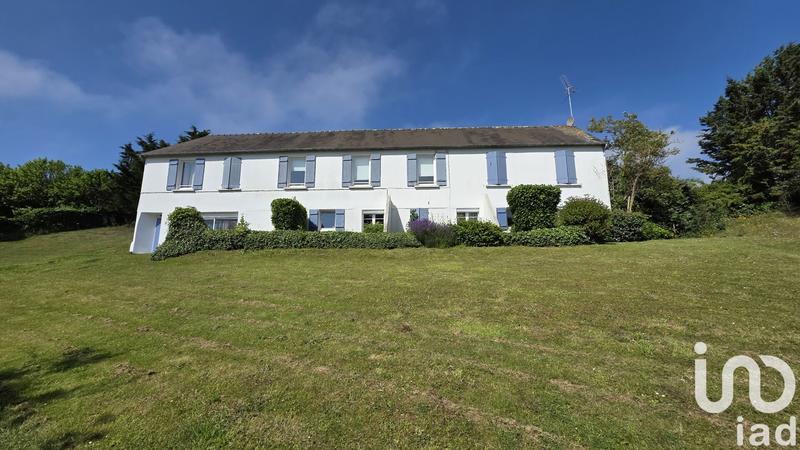 Maison - 210 m² - 9 pièces