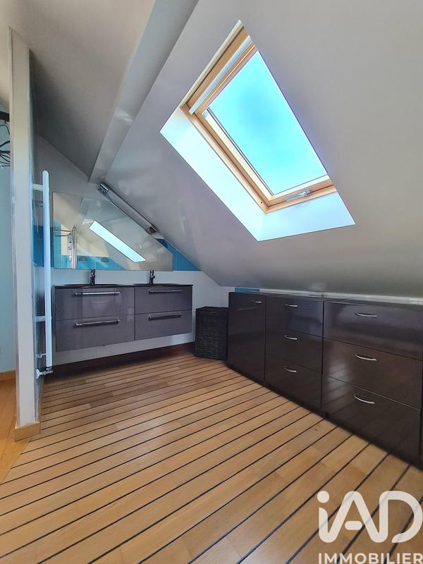 Maison - 160 m² - 9 pièces