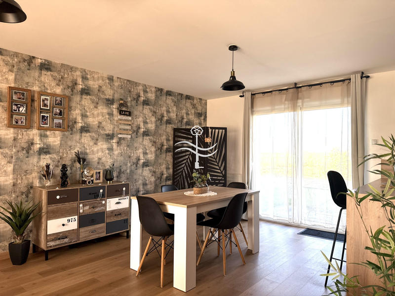 Maison - 93 m² - 5 pièces