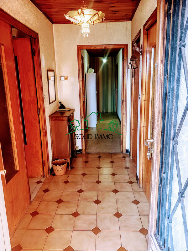 Maison - 185 m² - 9 pièces