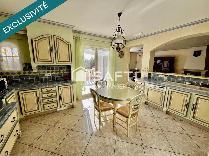 Maison - 181 m² - 6 pièces