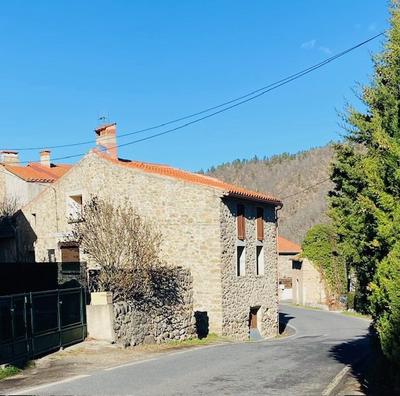 Maison - 80 m² - 5 pièces