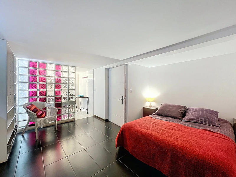 Maison - 186 m² - 7 pièces