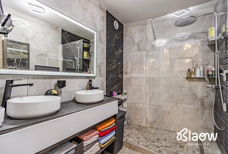 Appartement - 70 m² - 3 pièces