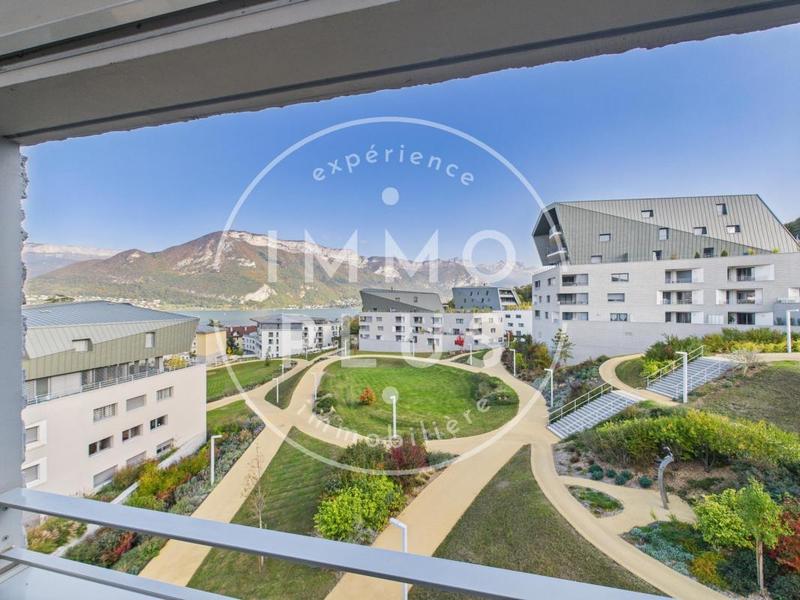 Appartement - 80 m² - 3 pièces