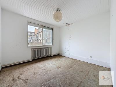 Appartement - 141 m² - 5 pièces