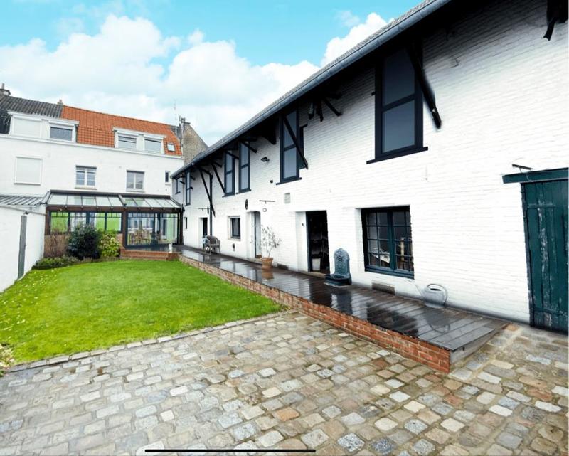 Appartement - 450 m²