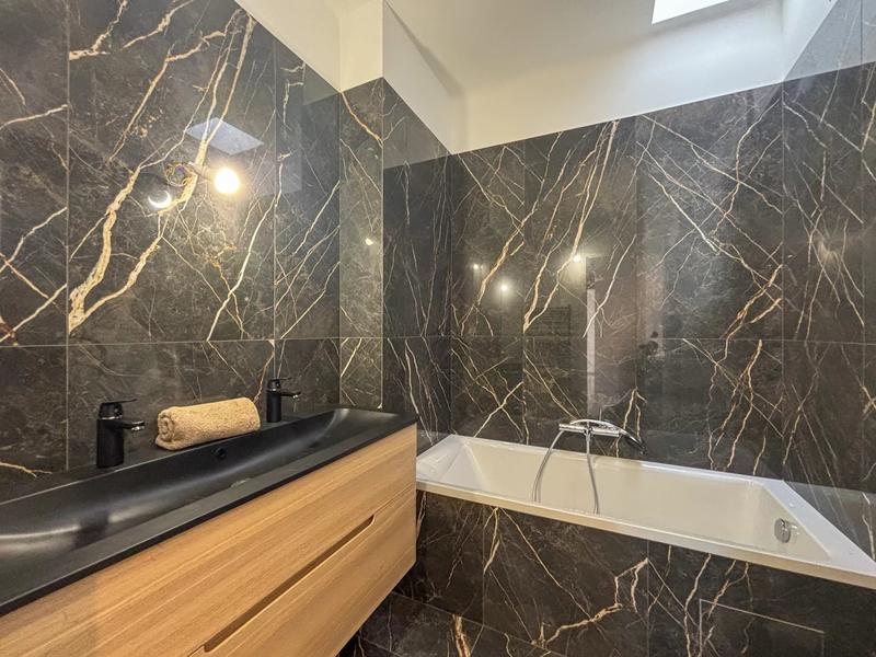 Appartement - 167 m² - 5 pièces