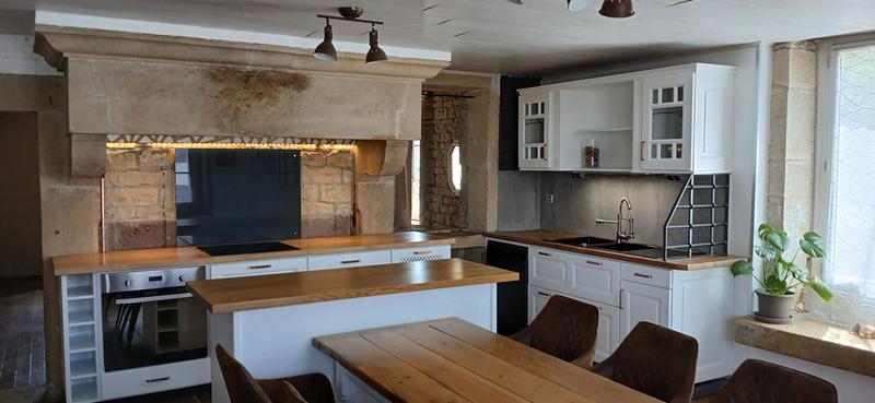 Maison de village - 146 m² - 8 pièces