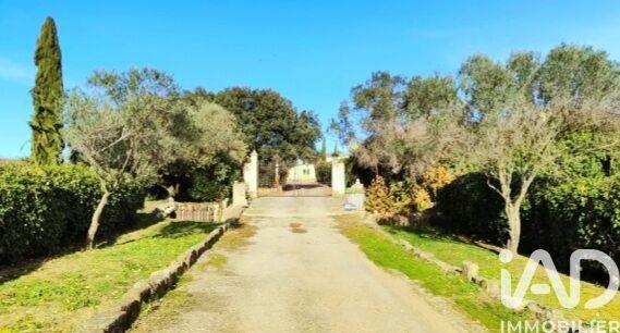 Maison - 552 m² - 11 pièces