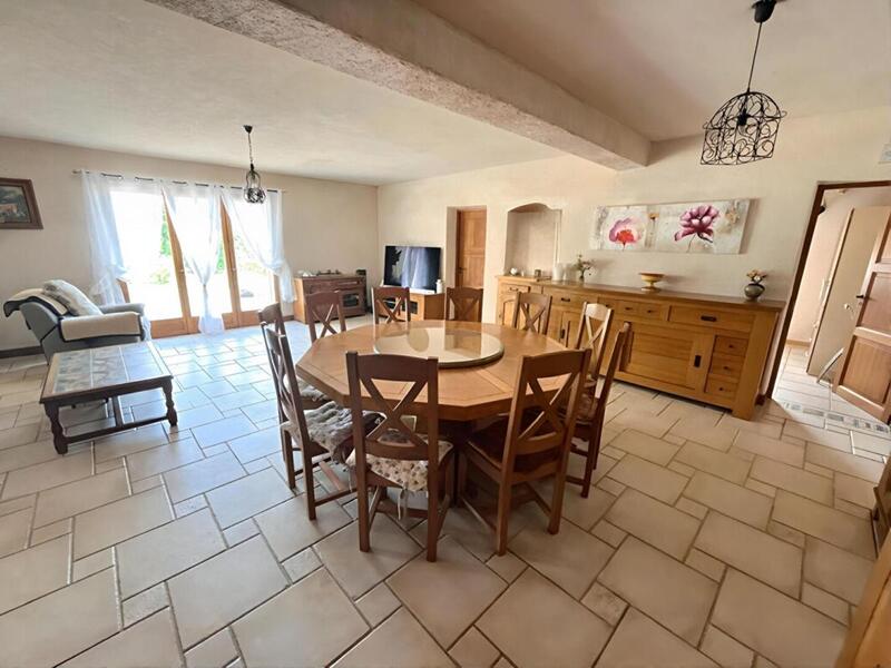 Maison - 170 m² - 5 pièces