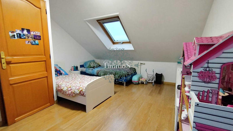 Maison - 186 m² - 6 pièces