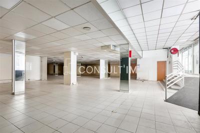 Local commercial - 576 m²