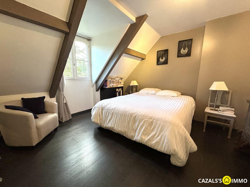 Maison traditionnelle - 139 m² - 6 pièces