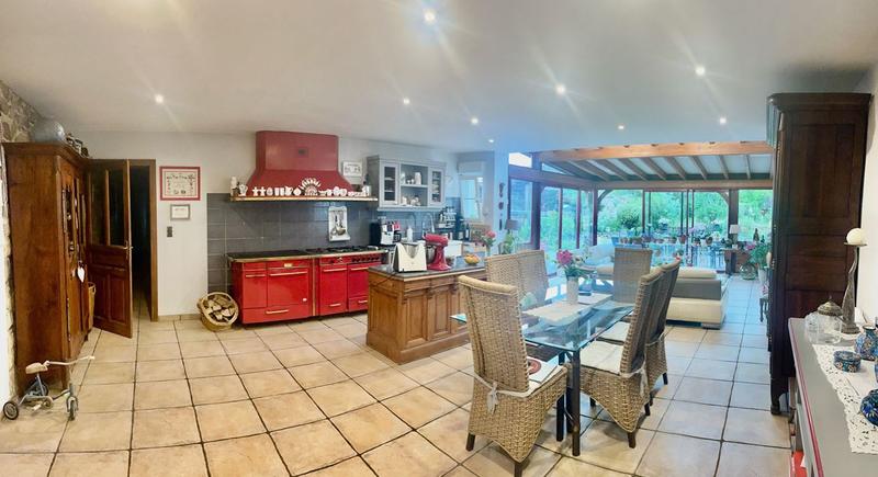 Maison ancienne - 320 m² - 10 pièces