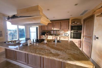 Demeure - 200 m² - 8 pièces