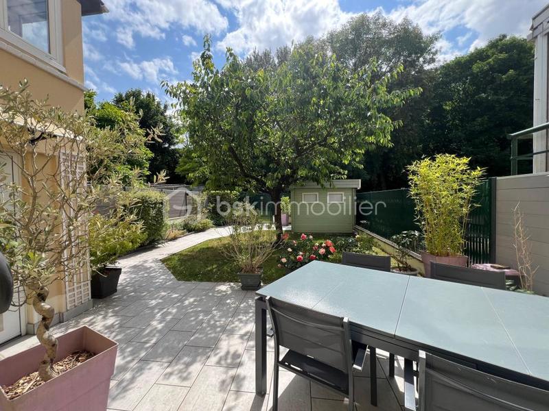 Maison traditionnelle - 124 m² - 6 pièces