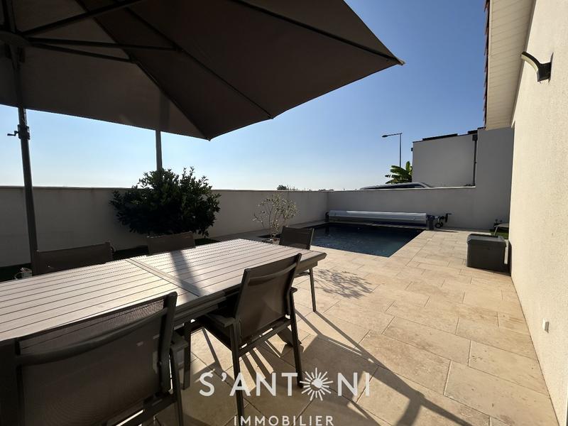 Maison - 97 m² - 4 pièces