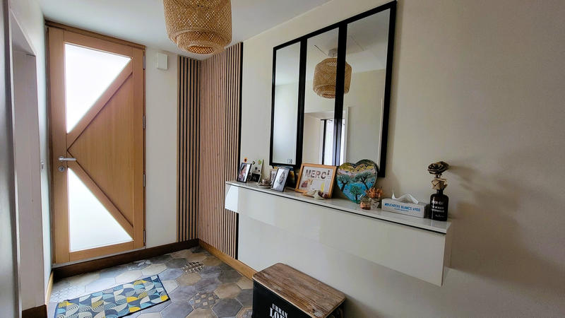 Maison - 176 m² - 8 pièces