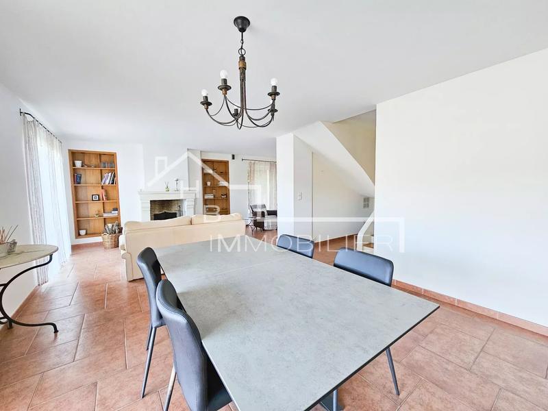 Maison - 155 m² - 4 pièces
