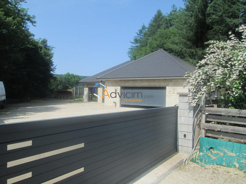 Maison - 172 m² - 8 pièces