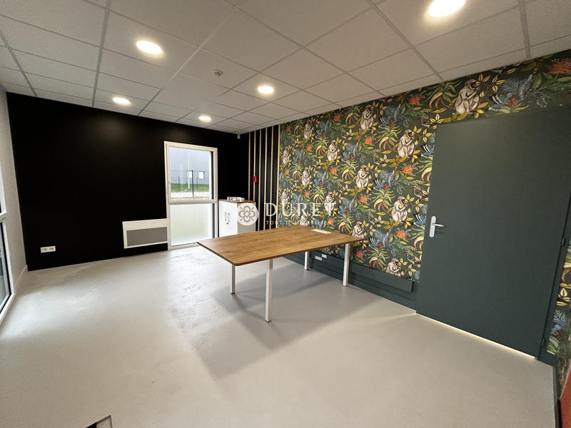 Local d'activités - 290 m²