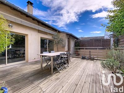 Maison de ville - 220 m² - 8 pièces